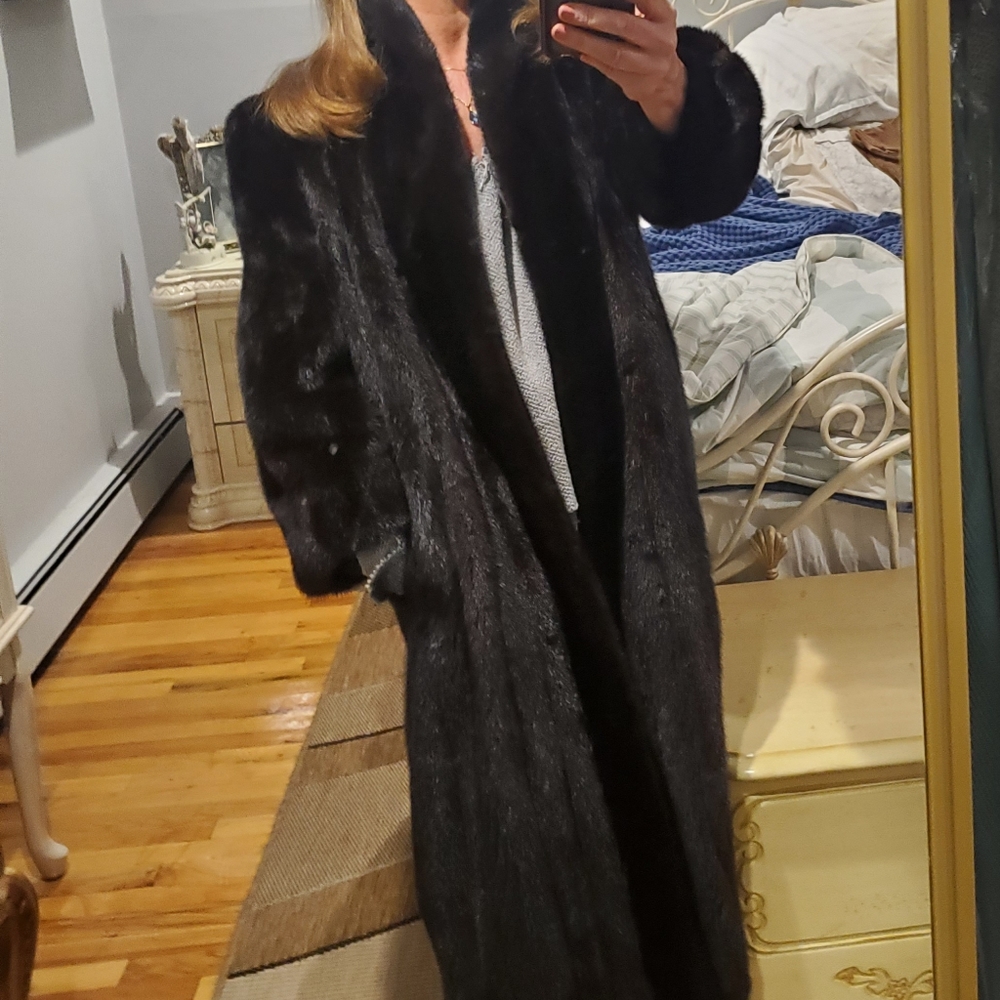 Ranch Mink Coat Plush Gorgeous
